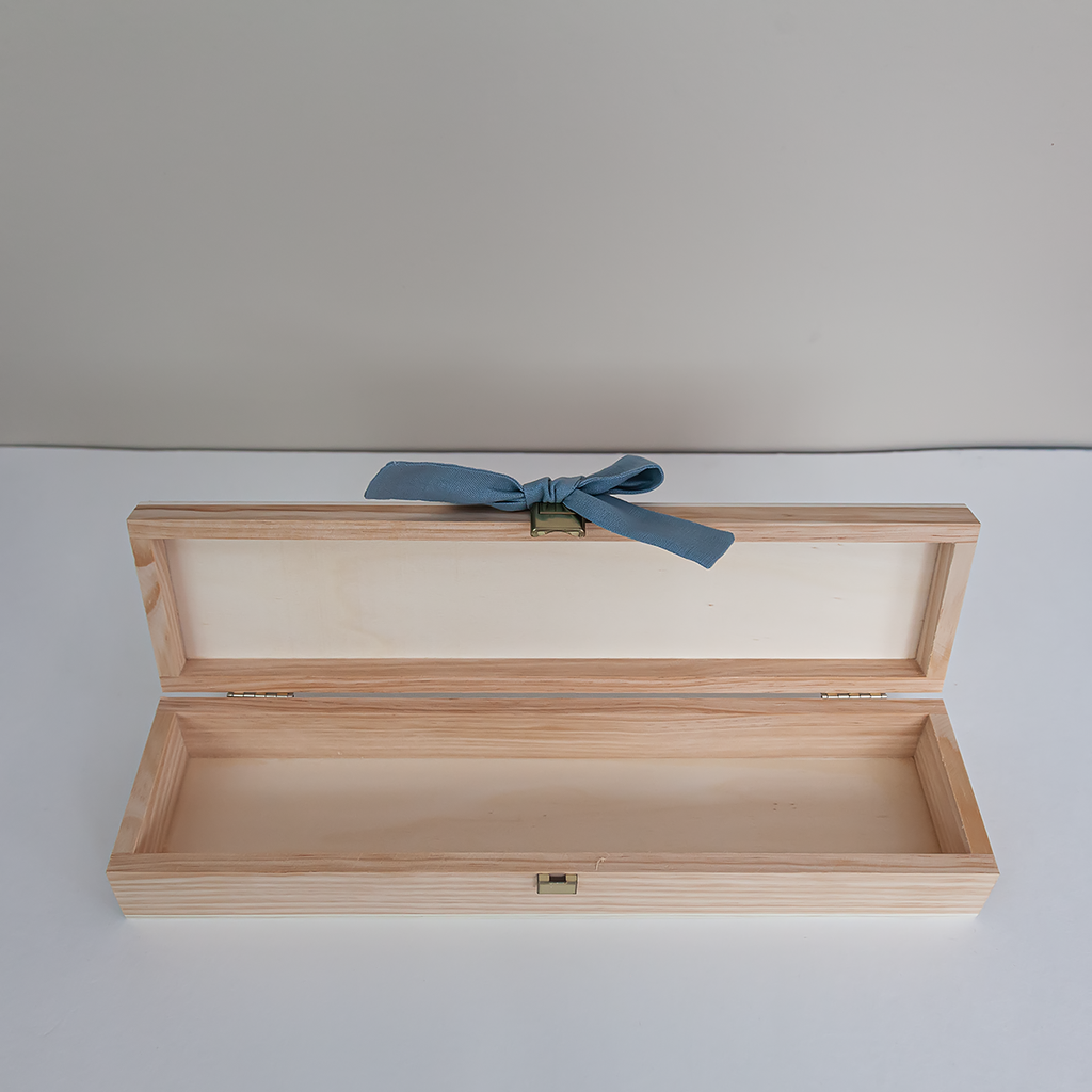 Vela de bautizo personalizada en caja de madera